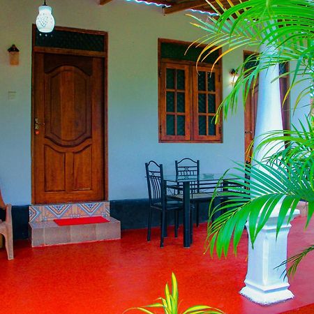 Chanaka Holiday Inn Sigiriya Bagian luar foto