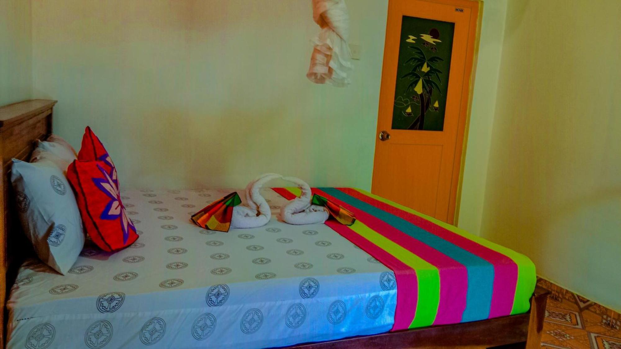 Chanaka Holiday Inn Sigiriya Bagian luar foto