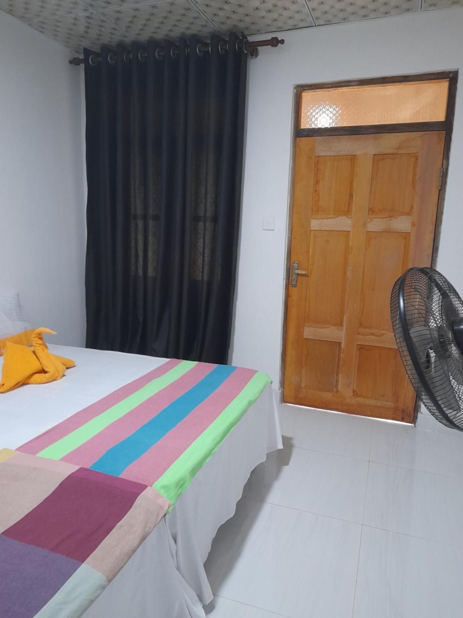 Chanaka Holiday Inn Sigiriya Bagian luar foto